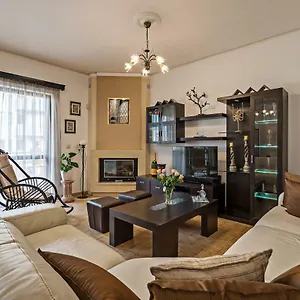 Coastal D Apartment